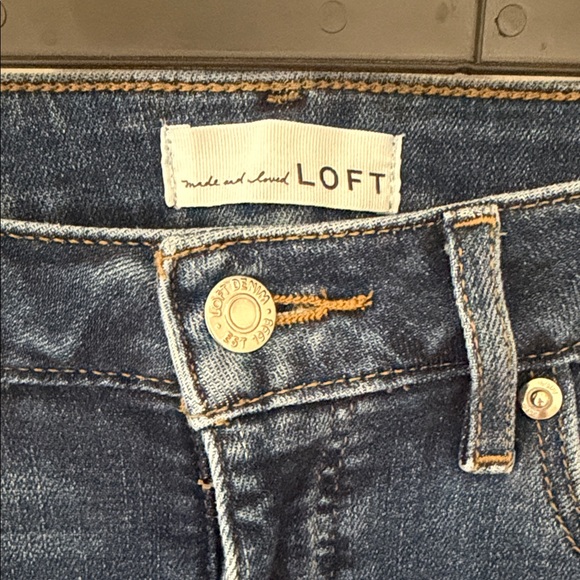 LOFT Dark Indigo Cropped Straight Jeans - Picture 5 of 8